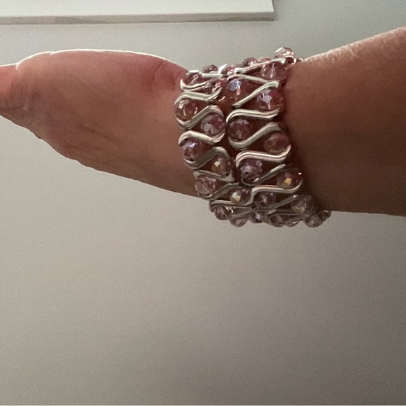 BEADED PINK AND METAL FAUX RHINESTONE BRACELETS - LIKE NEW - Picture 7 of 7